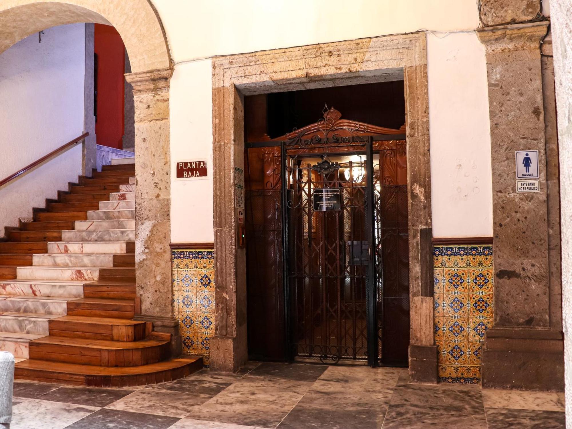 Hotel Frances Guadalajara Eksteriør bilde